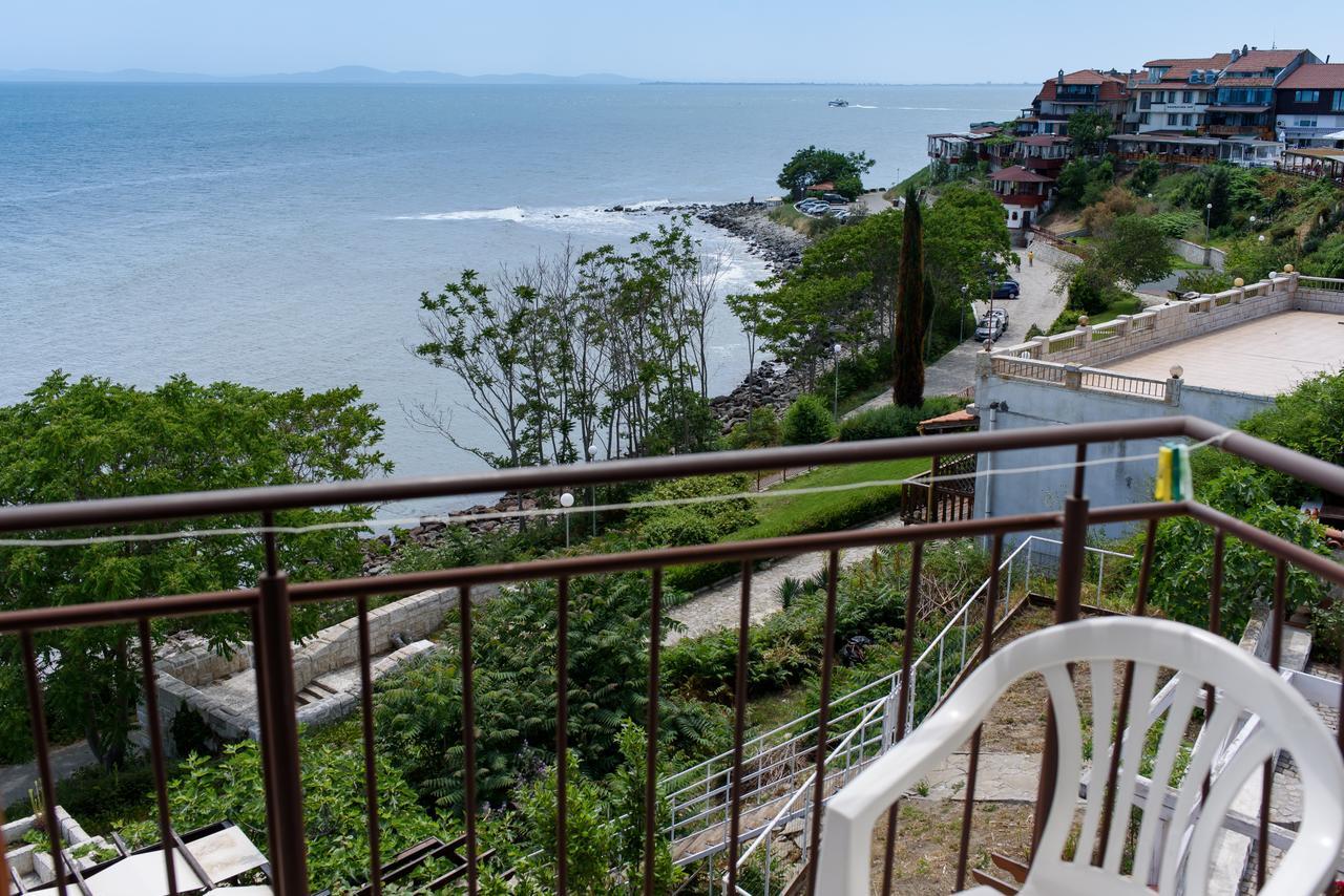 Guest House Ianis Paradise Nesebar Exterior photo