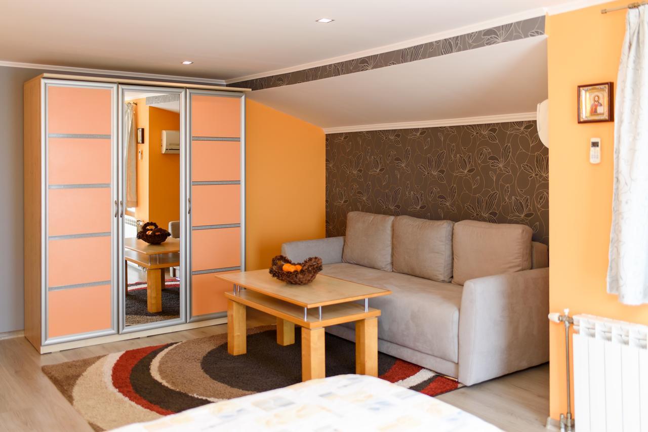 Guest House Ianis Paradise Nesebar Exterior photo